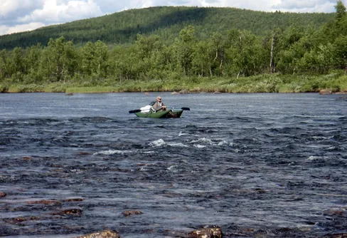 På gröna bananer utför forsarna... eller flugfiske i vitskummande vatten... Kaitumälven - Del 6