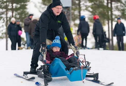 Regeringen satsar 10 miljoner på Fritidsbanken