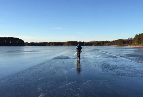 Plogade banor för skridskoåkning