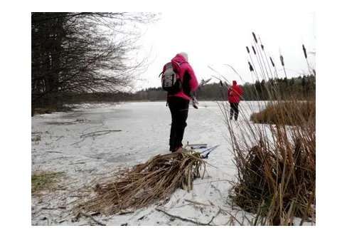 Skridskotur på sjön Ravalen, Järvafältet, Stockholm