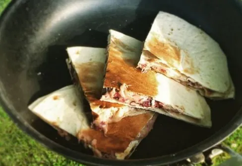 Stekta enchiladas med bönfyllning