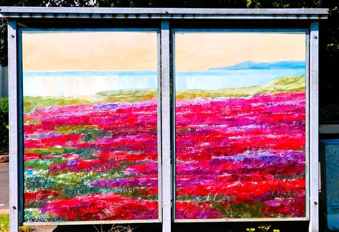 Ålakusten med öppna sinnen och en labrador