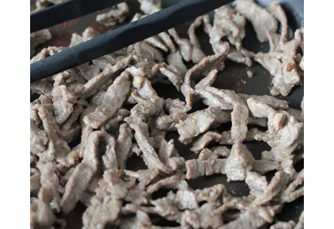 Torka kött i bitar
