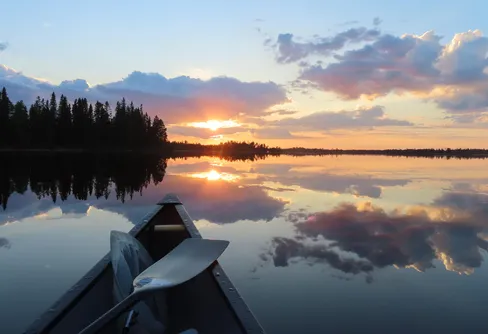 Kanadensarpaddling med tält på Svartsjöarna
