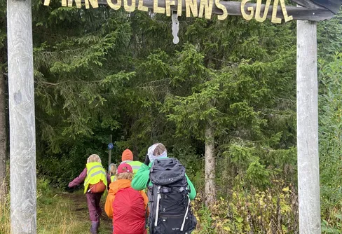 Grofjällsrundan med Friluftsfrämjandets Äventyrliga familjen 250906-07