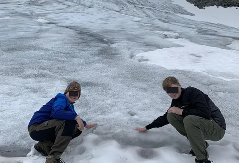 Klappa på en glaciär!