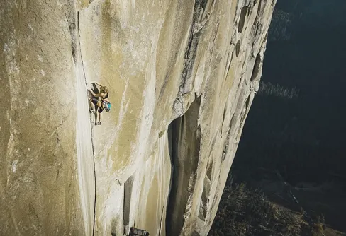 ”Girl climber”: Ny, nervkittlande film om friklättring i Yosemite