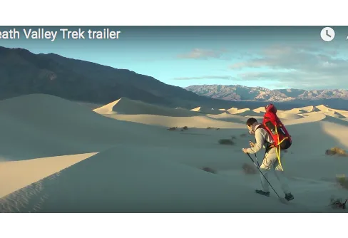 Ensamvandrat genom Death Valley