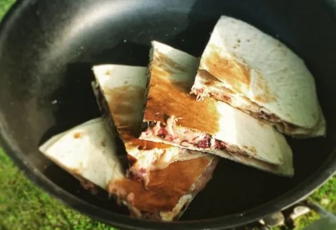 Recept på stekta enchilladas med bönfyllning