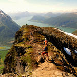 Romsdalseggen med vy mot Romsdalsfjord