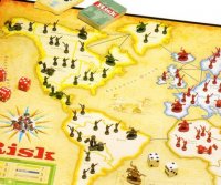 risk-bookshelf-board-game-2.jpg