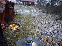 005 matlagning utomhus vinter lw.JPG